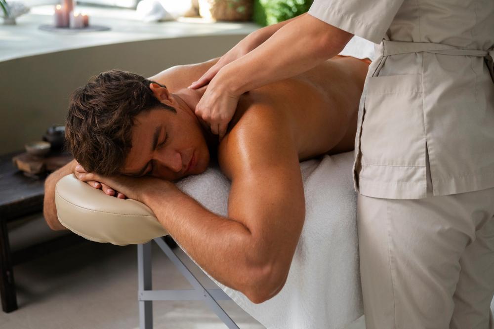 Cómo realizar un masaje sensual en pareja en menos de 15 minutos   